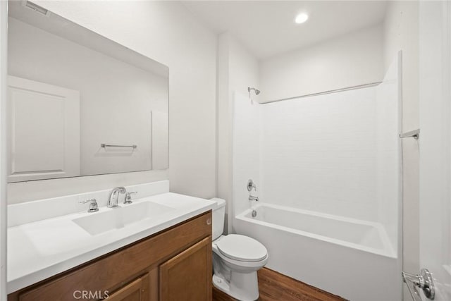 2333 S Via Esplanade Unit 25, Ontario, CA 91762 - full bath with wood finished floors, toilet, vanity, and tub / shower combination