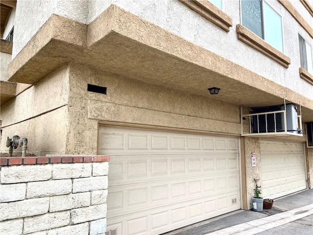 19950 Sherman Way Unit A, Winnetka, CA 91306 - view of garage
