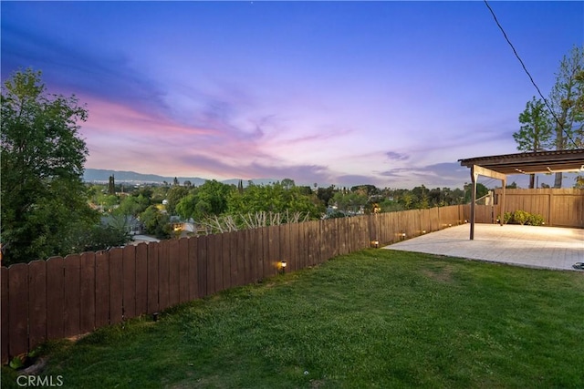 6172 Dalecrest Ave, Woodland Hills, CA 91367 - yard at dusk featuring a patio