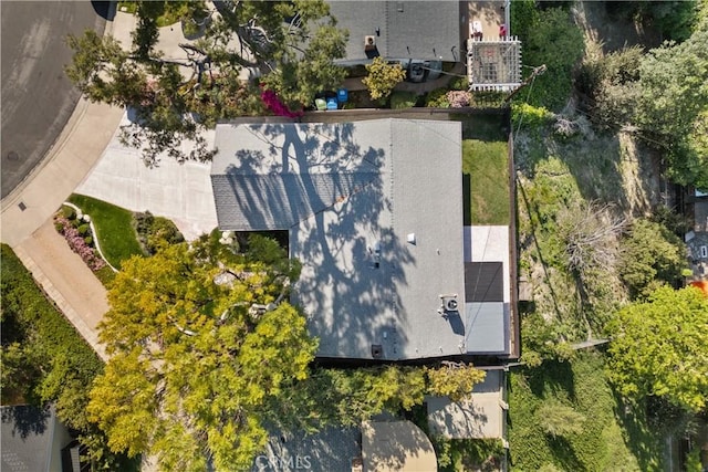 6172 Dalecrest Ave, Woodland Hills, CA 91367 - drone / aerial view