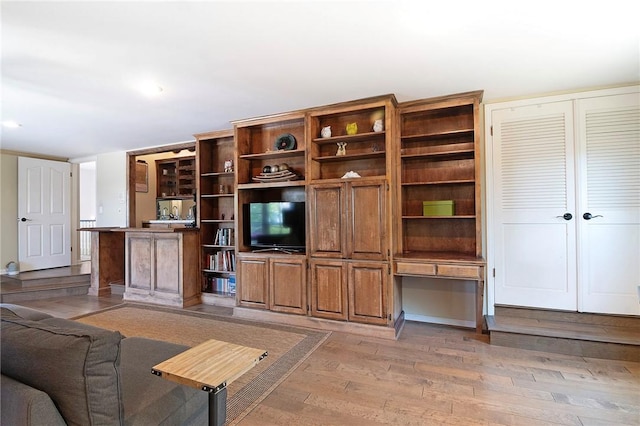 2934 Remy, Burbank, CA 91504 - unfurnished living room featuring light wood finished floors and recessed lighting