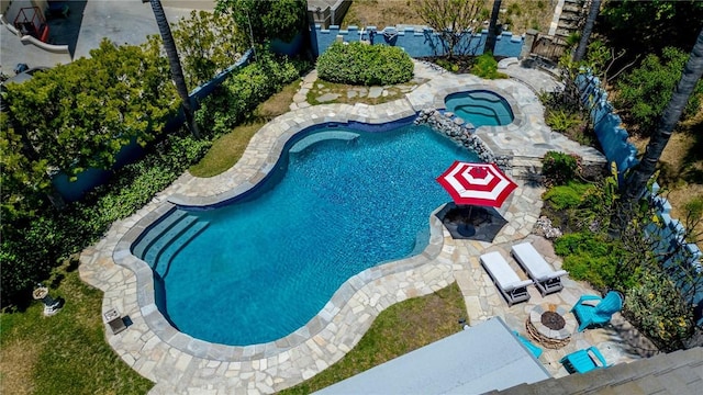 2934 Remy, Burbank, CA 91504 - view of pool with a patio and an in-ground hot tub