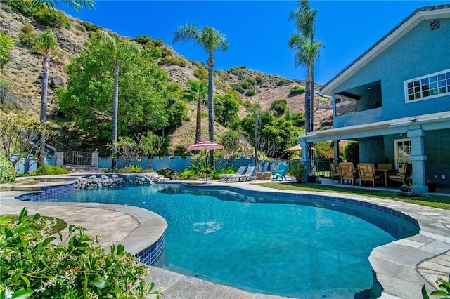 2934 Remy, Burbank, CA 91504 - view of swimming pool featuring a patio area and a mountain view