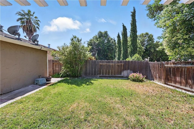 395 Columbia Ave, Merced, CA 95340 - view of yard