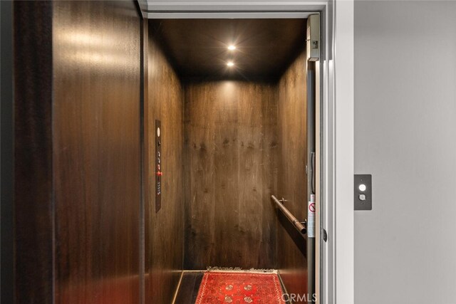 3386 Canyon Oaks Ter, Chico, CA 95928 - view of elevator
