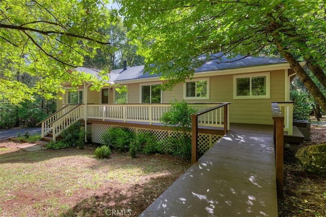 6125 Desabla Ln, Magalia, CA 95954 - view of front of home with a deck