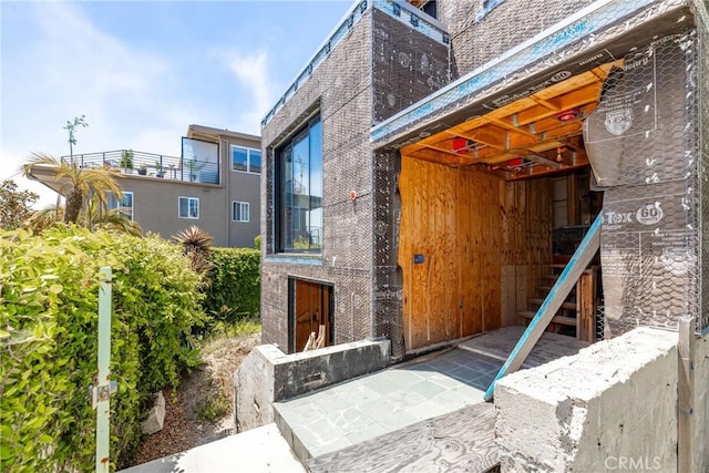 153 Cedar Way, Laguna Beach, CA 92651 - view of exterior entry with brick siding
