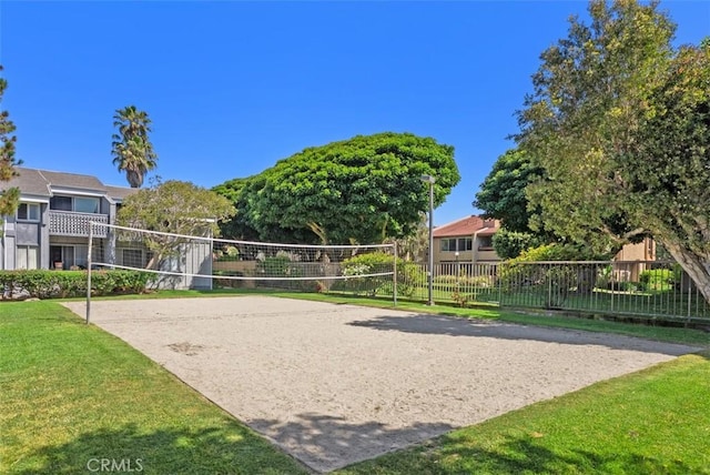 17152 Pacific Coast Unit 19, Huntington Beach, CA 92649 - view of property's community featuring volleyball court