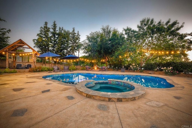 2507 Walinca Way, Vista, CA 92084 - view of swimming pool with a patio area and a pool with connected hot tub