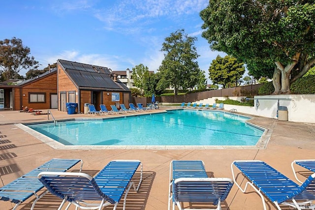 2284 Caminito Pajarito Unit 147, San Diego, CA 92107 - community pool with a patio area