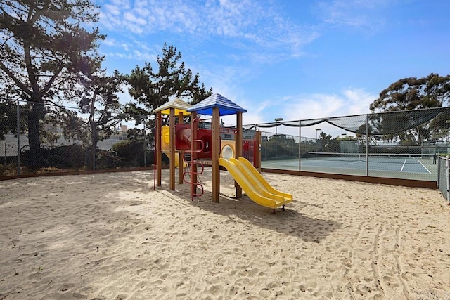 2284 Caminito Pajarito Unit 147, San Diego, CA 92107 - community jungle gym featuring a tennis court