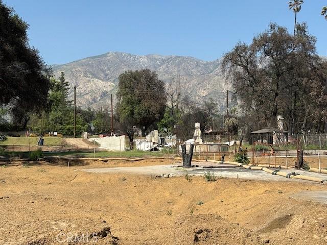 95 E Calaveras St, Altadena, CA 91001