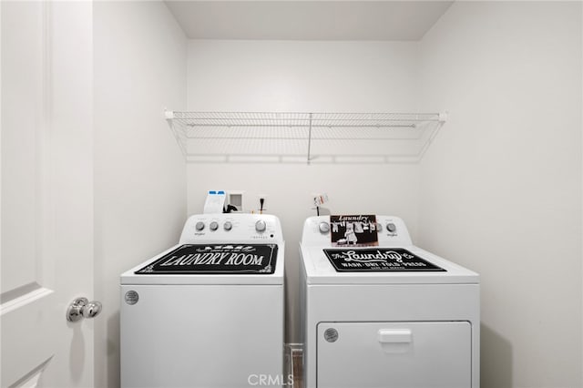 30769 Impala Ct, Winchester, CA 92596 - washroom with washing machine and clothes dryer