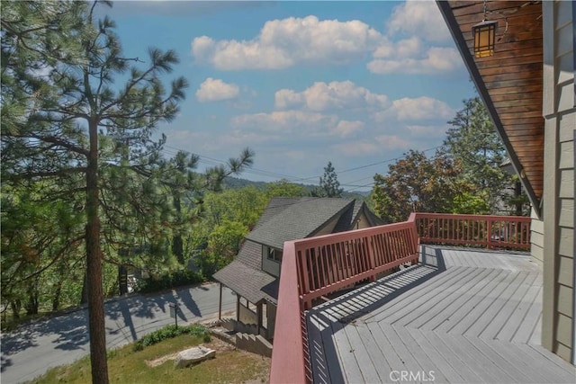 28680 Zion Dr, Lake Arrowhead, CA 92352 - view of wooden deck