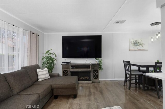 705 Pecos St, Spring Valley, CA 91977 - living area with wood finished floors and baseboards