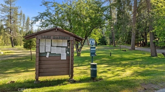 9 Apple Hill Cir, Berry Creek, CA 95916 - view of property's community featuring a yard and mail area