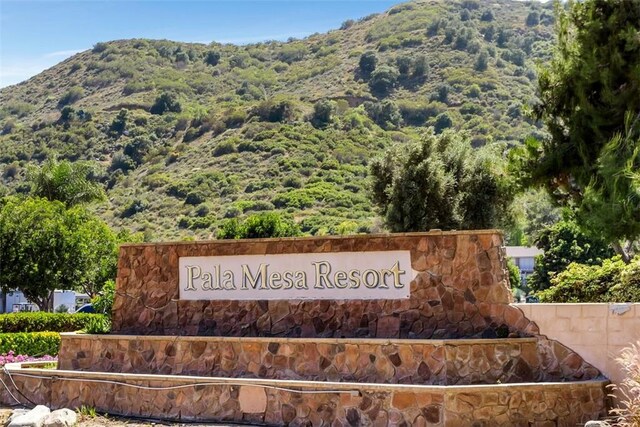 4119 Oak Island Ln, Fallbrook, CA 92028 - community sign with a mountain view