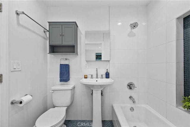 21322 S Western Ave, Torrance, CA 90501 - bathroom with toilet, tub / shower combination, and a sink