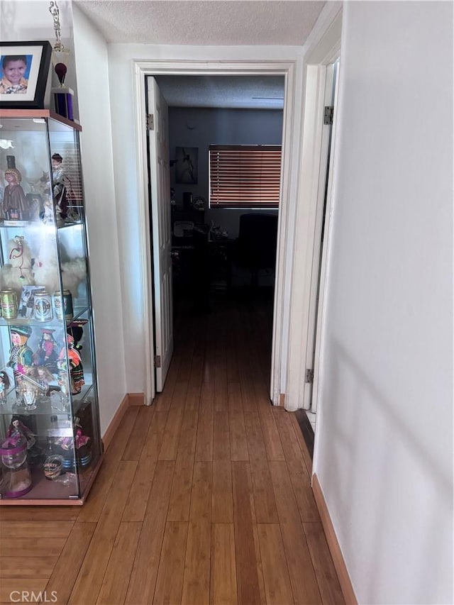 6223 Morse Ave, North Hollywood, CA 91606 - hall featuring hardwood / wood-style flooring and baseboards