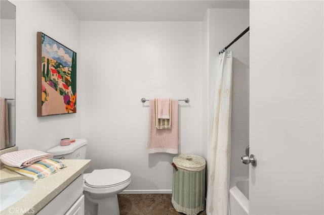 8090 Cornwall Ct Unit 33, Rancho Cucamonga, CA 91739 - bathroom with vanity, toilet, baseboards, and shower / bathtub combination with curtain