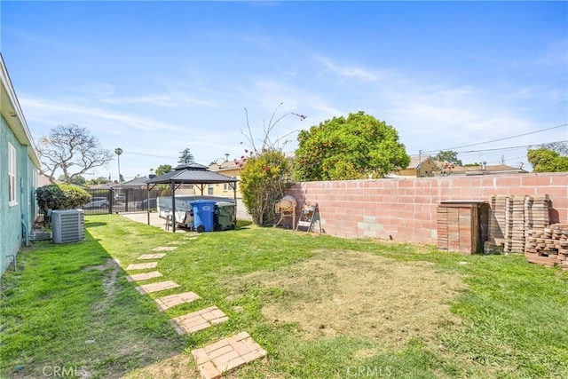 9232 S 7th Ave, Inglewood, CA 90305 - view of yard with a gazebo and central AC