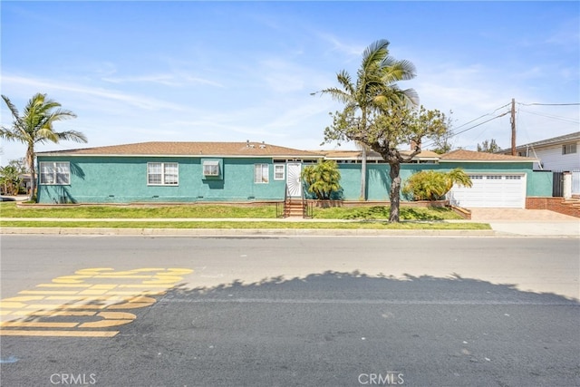 9232 S 7th Ave, Inglewood, CA 90305 - single story home with driveway and an attached garage