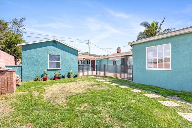 9232 S 7th Ave, Inglewood, CA 90305 - view of yard