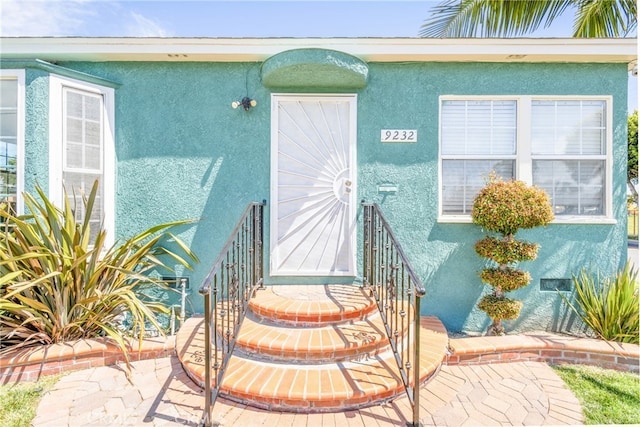 9232 S 7th Ave, Inglewood, CA 90305 - property entrance featuring stucco siding
