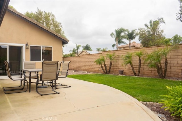 980 Creston Way, Beaumont, CA 92223 - view of patio featuring outdoor dining area