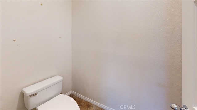 4322 Waterside Ln, Oxnard, CA 93035 - bathroom featuring toilet and baseboards