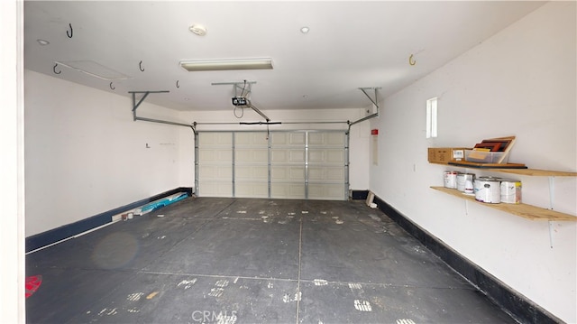 4322 Waterside Ln, Oxnard, CA 93035 - garage featuring a garage door opener