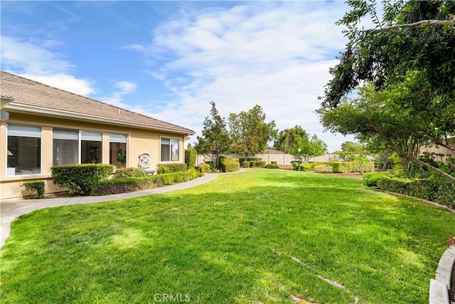 7064 Isle Ct, Rancho Cucamonga, CA 91739 - view of grassy yard