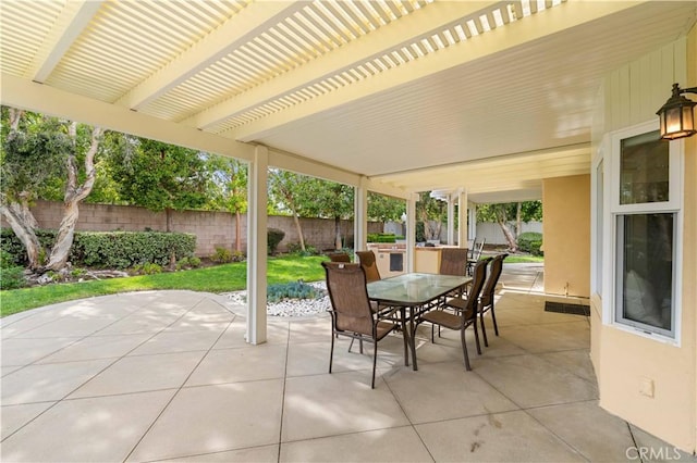 7064 Isle Ct, Rancho Cucamonga, CA 91739 - fenced backyard featuring outdoor dining space and a patio area