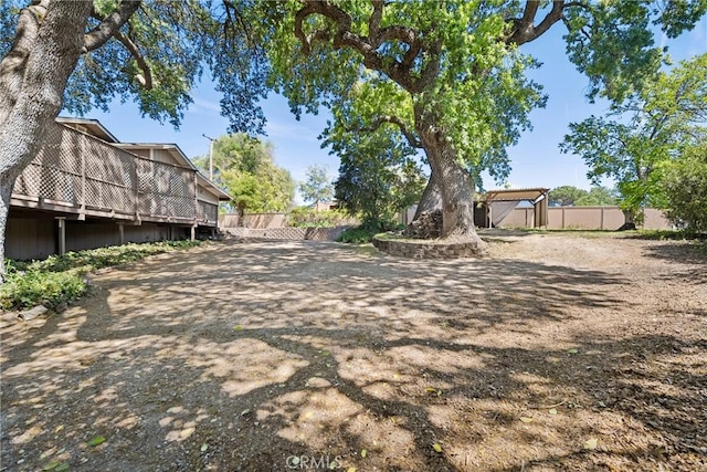 8950 Pueblo Ave, Atascadero, CA 93422 - view of yard