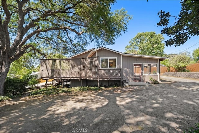8950 Pueblo Ave, Atascadero, CA 93422 - view of front of home featuring a deck