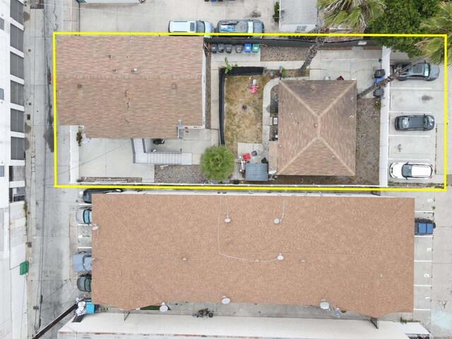 386771 Menlo Ave, San Diego, CA 92105 - aerial view of property and surrounding area featuring property boundaries highlighted