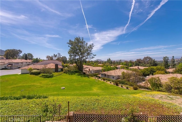 659 Valley Oak Ln, Newbury Park, CA 91320 - view of yard featuring a residential view