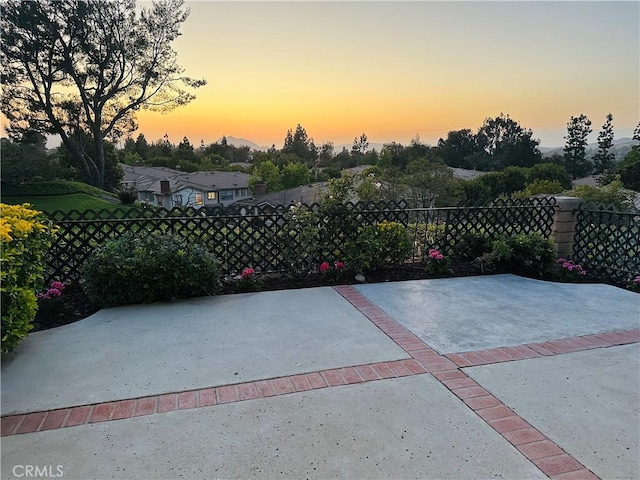 659 Valley Oak Ln, Newbury Park, CA 91320 - view of patio / terrace