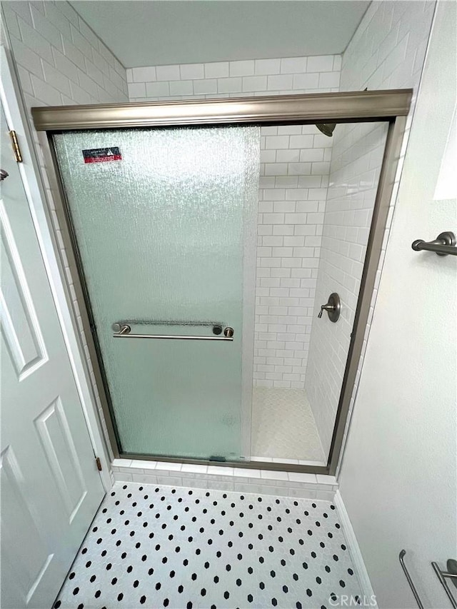 4950 Via Campeche, Riverside, CA 92507 - full bath with a shower stall