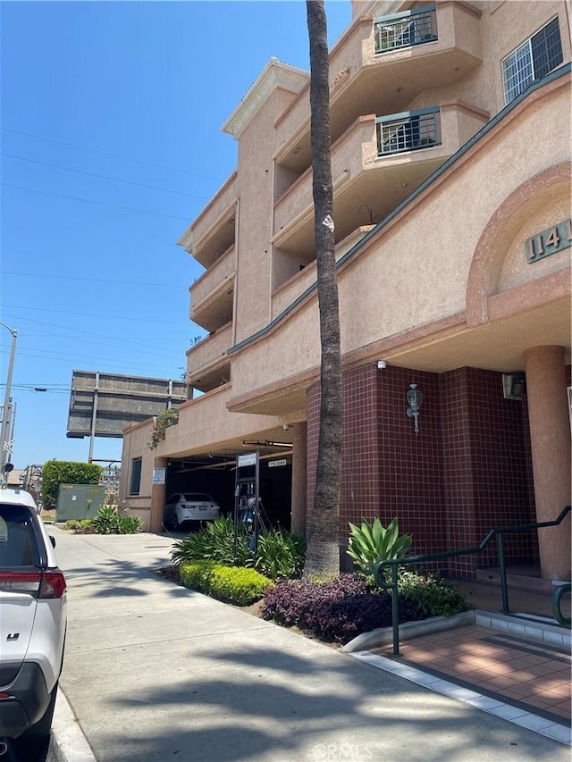 11410 Brookshire Ave Unit 319, Downey, CA 90241 - photo 2