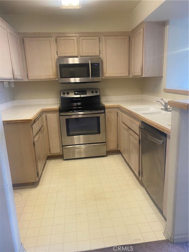 11410 Brookshire Ave Unit 319, Downey, CA 90241 - photo 9