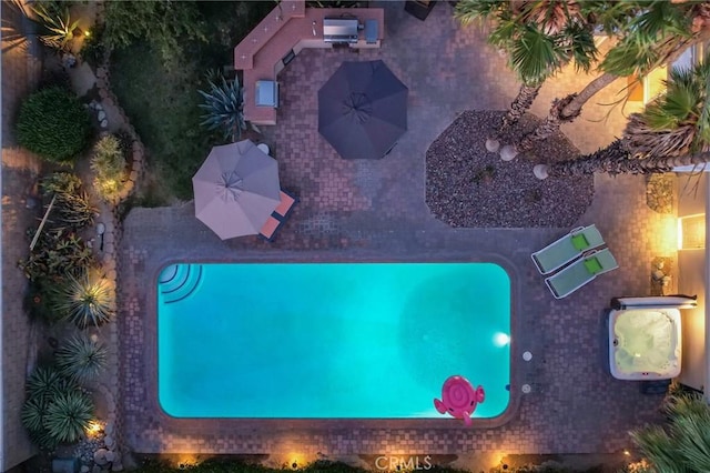 576 E Desert Holly Cir, Palm Springs, CA 92262 - view of property location featuring a pool area
