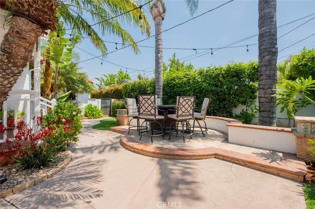 16732 Lassen St, Northridge, CA 91343 - view of patio