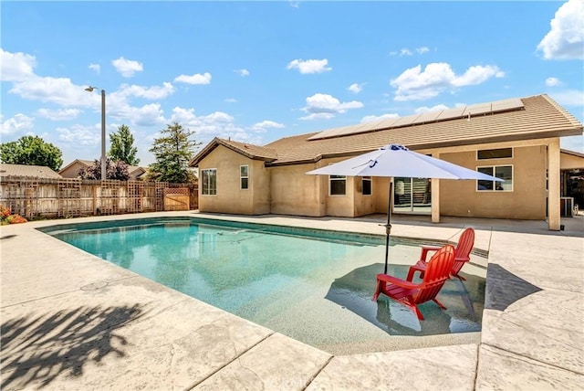 300 S Lombardi St, Porterville, CA 93257 - view of swimming pool featuring a patio area and a fenced backyard