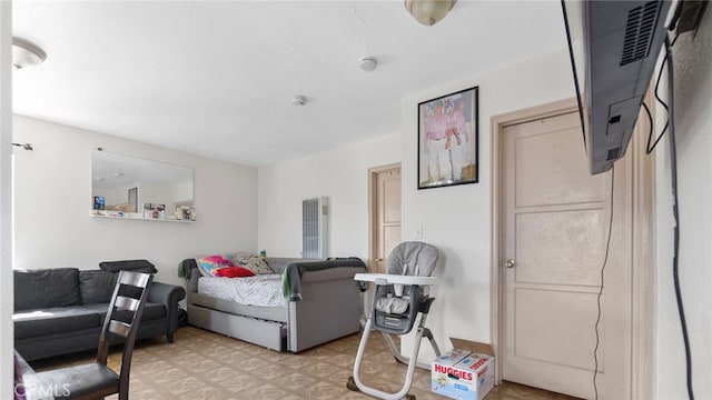 413 E 81st St, Los Angeles, CA 90003 - view of living area
