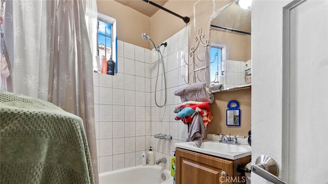 413 E 81st St, Los Angeles, CA 90003 - full bathroom with shower / bath combination with curtain and vanity