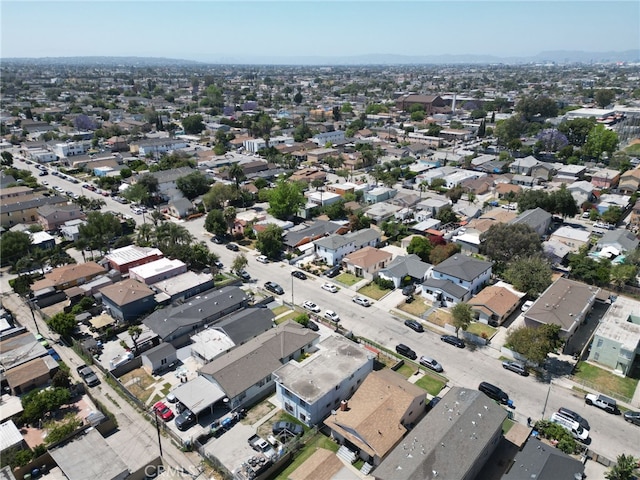 413 E 81st St, Los Angeles, CA 90003 - aerial view of property and surrounding area featuring nearby suburban area