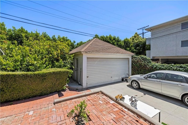 4180 Tujunga Ave, Studio City, CA 91604 - view of detached garage