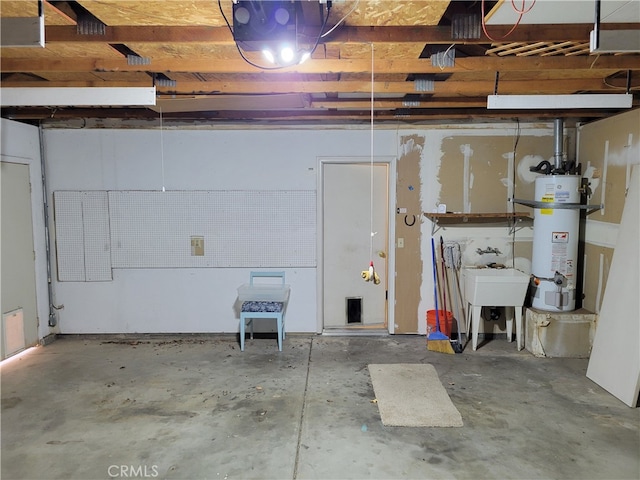 2368 Beechwood Way, Madera, CA 93637 - basement featuring gas water heater and a sink