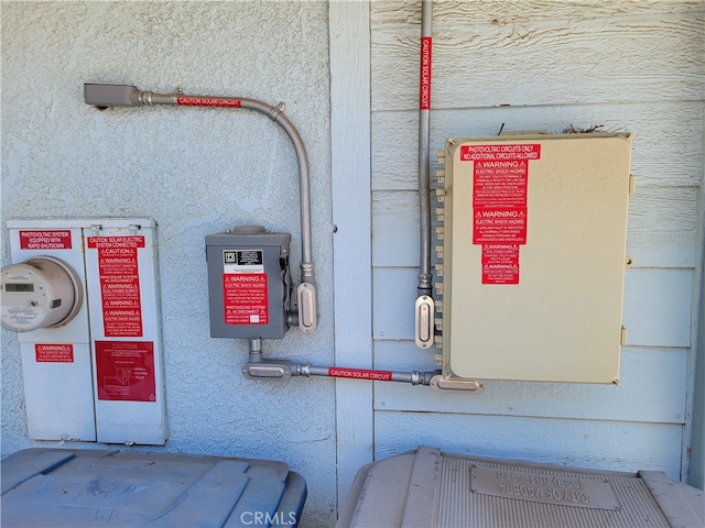 2368 Beechwood Way, Madera, CA 93637 - exterior view of electric meter and stucco siding